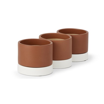 SKYRA Set of 3 Indoor Terracotta Planters with Saucers